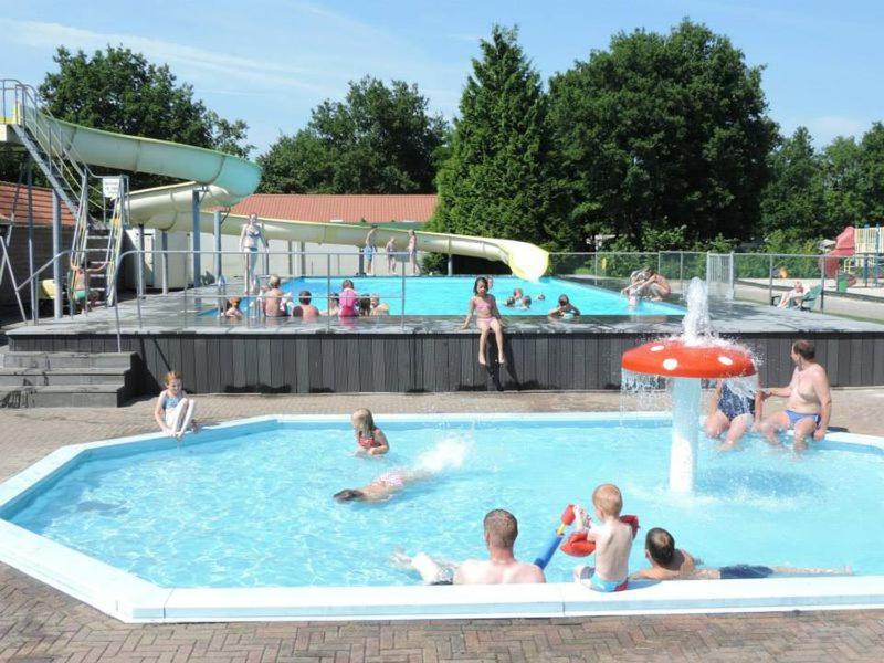Mulder'S Vakantiehuis, Jaarplaats 108 Op Recreatiepark De Tien Heugten Schoonloo Eksteriør bilde
